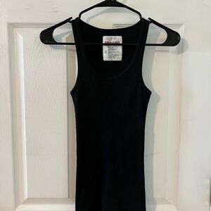 Zenana Outfitters Black Stretch Top